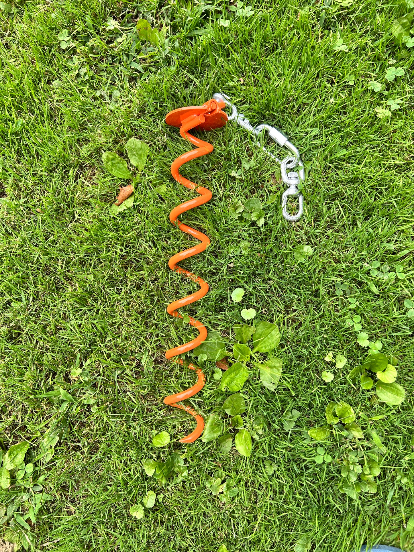QuicK-9 - Dual Swivel Double Dog Tie Out - Up to 425lbs - 16" Heavy Duty Dog Tie Out