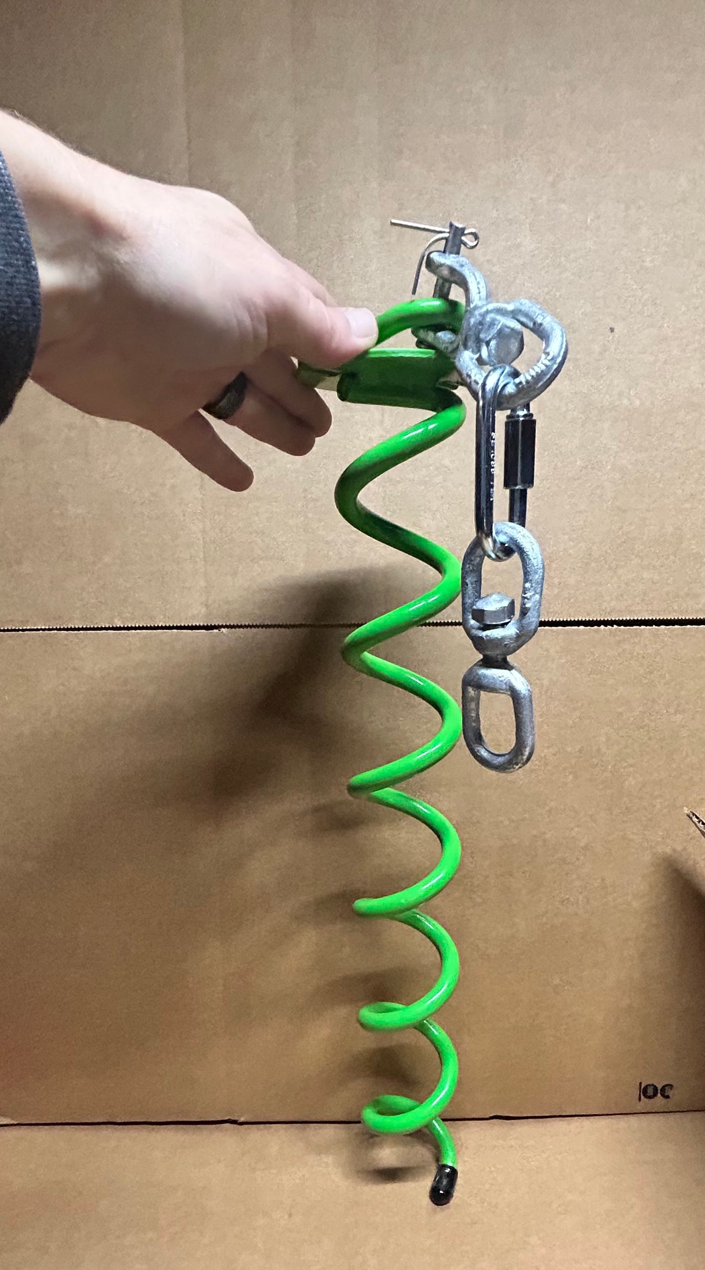 Doggy Duo Pet Tie Out Stake - Holds 425lbs Pull Foce - Heavy-duty and Tangle-free